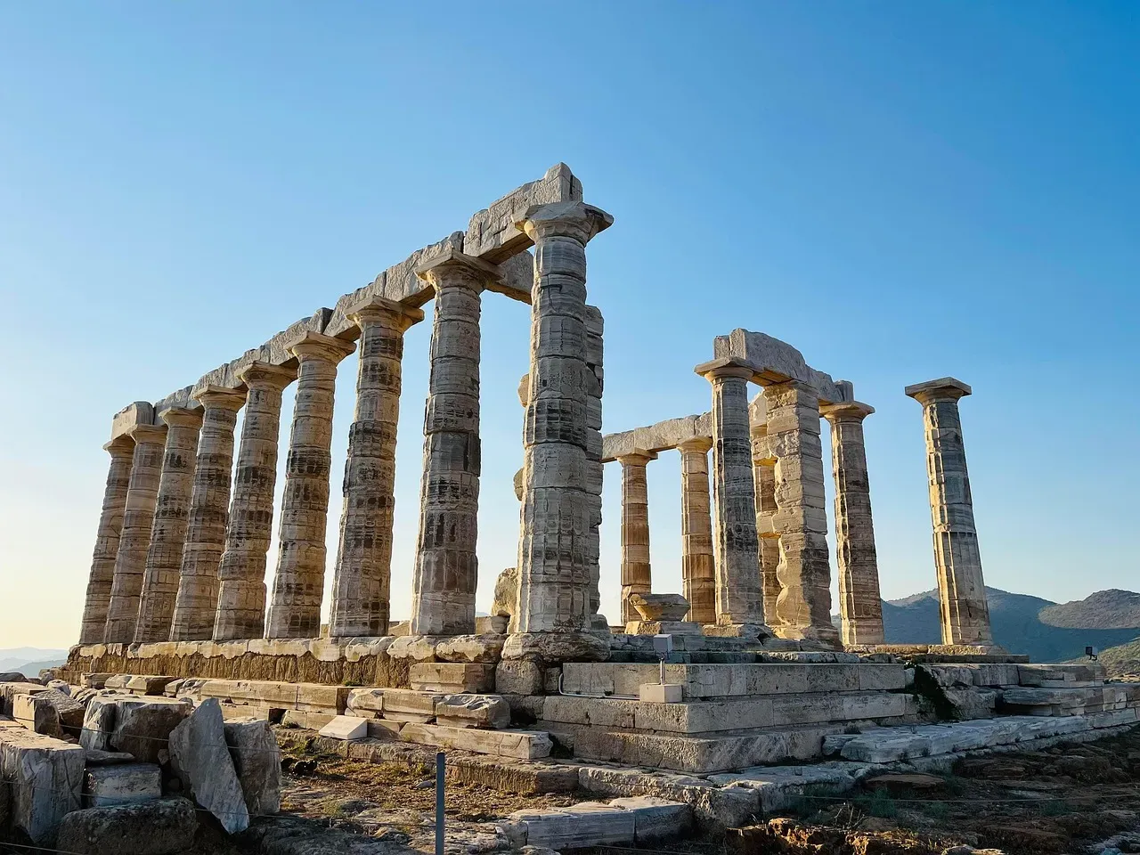 Ancient Greece: Precision Architecture and Aqueducts (Image Credits: Pixabay)