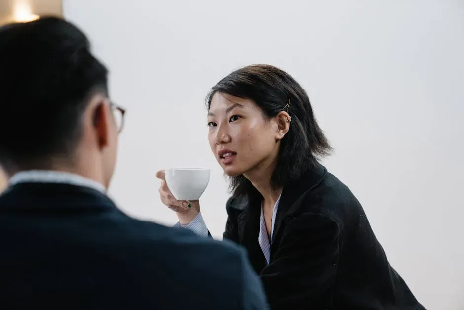 4. Eye Contact Becomes Strange: Too Little Or Way Too Much (Image Credits: Pexels)