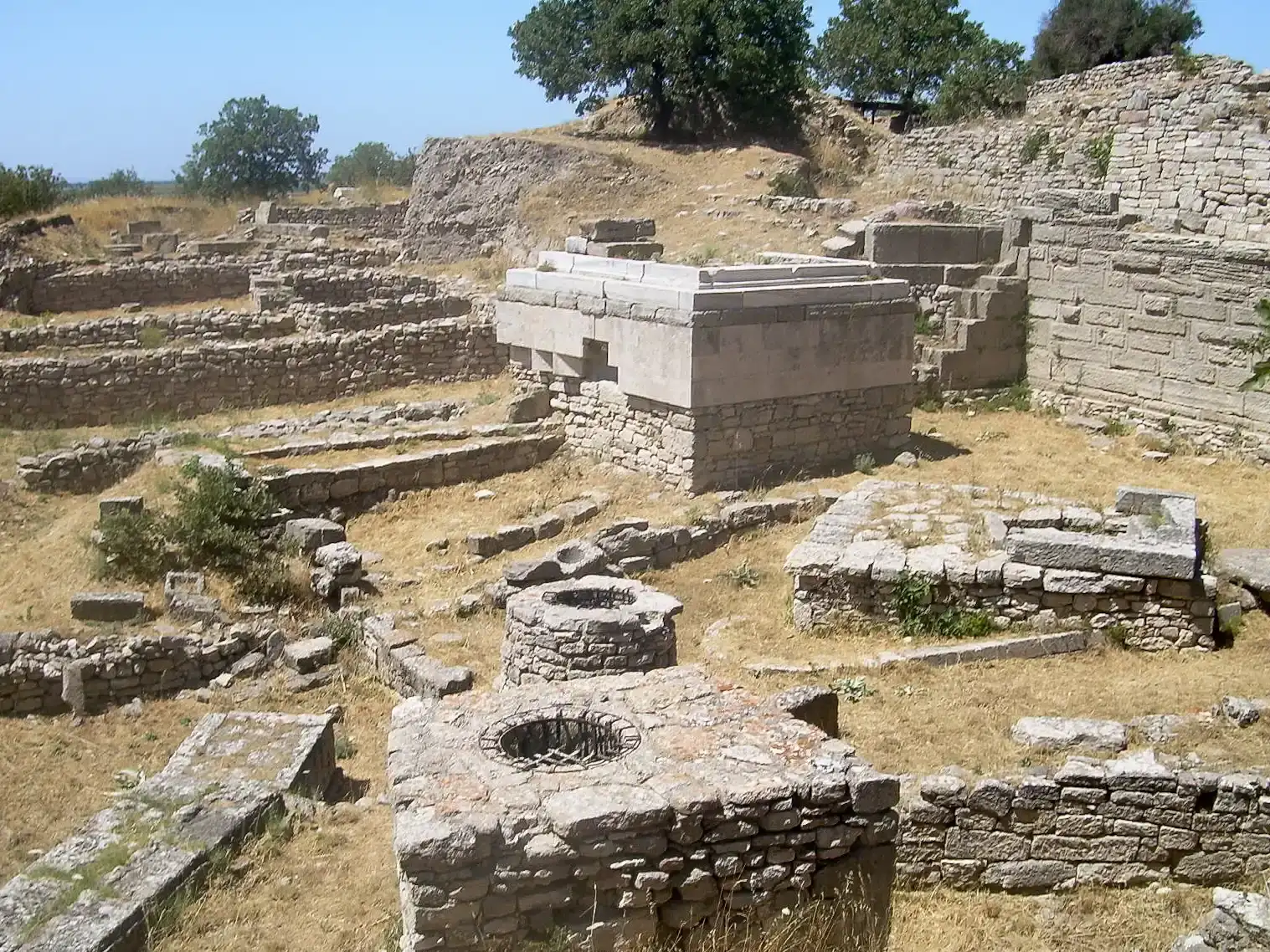 #3 - Troy: The "Myth" That Was Actually Nine Cities Deep (By CherryX, CC BY-SA 3.0)
