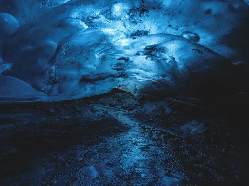 1. The Cave Was Born From the Crushing Weight of Ice Age Glaciers (Image Credits: Pexels)