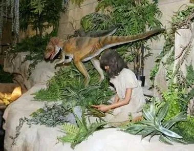6. Myth: Dinosaurs and Humans Lived Side by Side (keeping it real, Flickr, CC BY-SA 2.0)