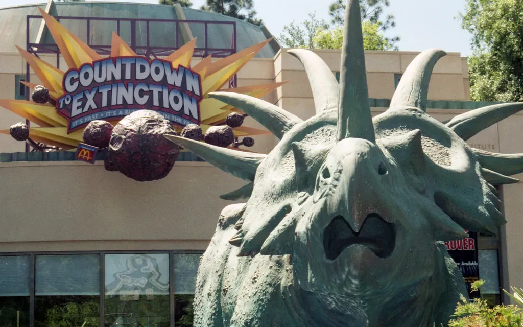10. Documentary countdowns of “top dinosaurs” on cable science channels (Sam Howzit, Flickr, CC BY 2.0)