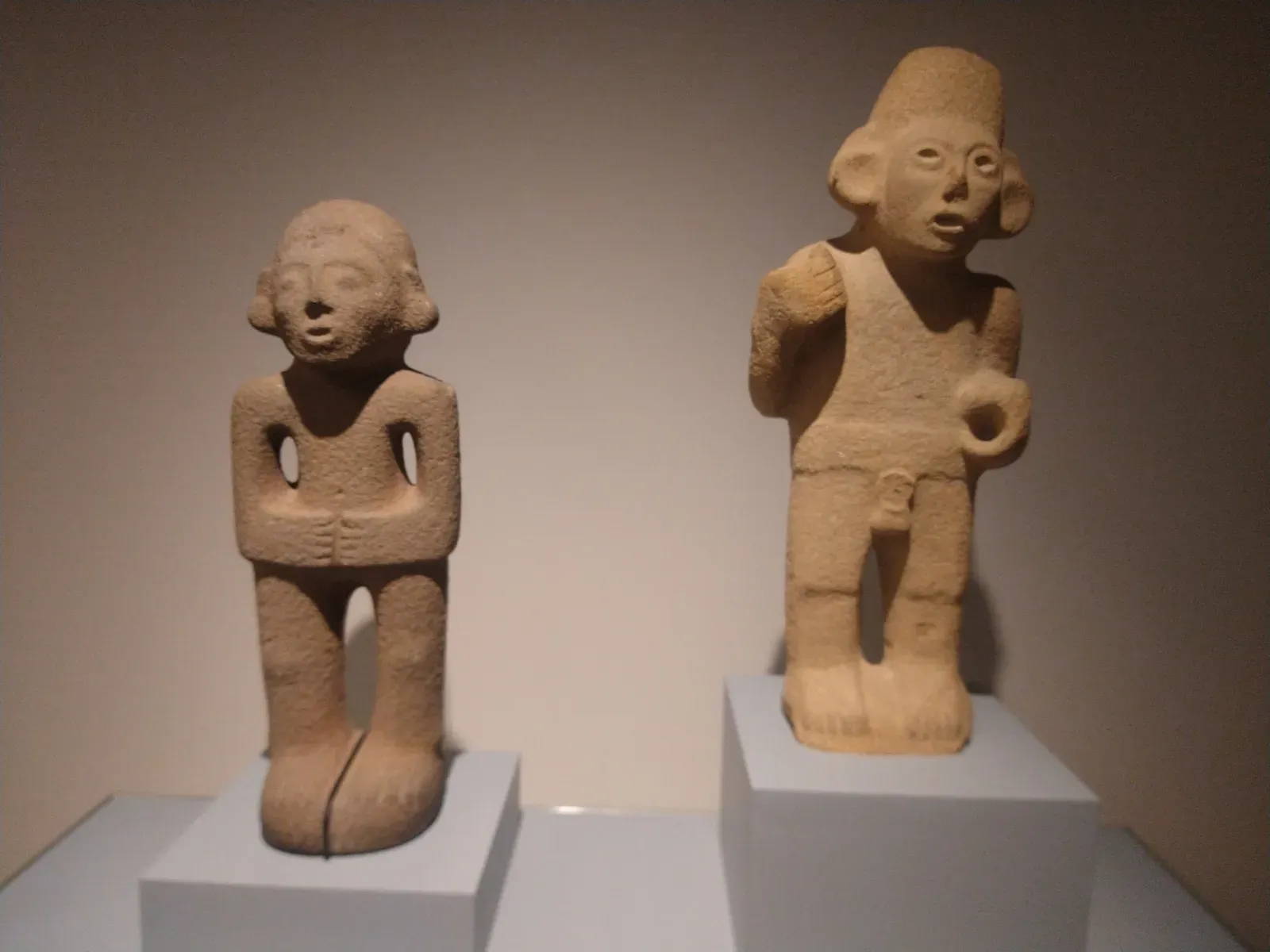 5. The Mystery of Old World Animals in Pre-Columbian American Art (By Luis Alvaz, CC BY-SA 4.0)