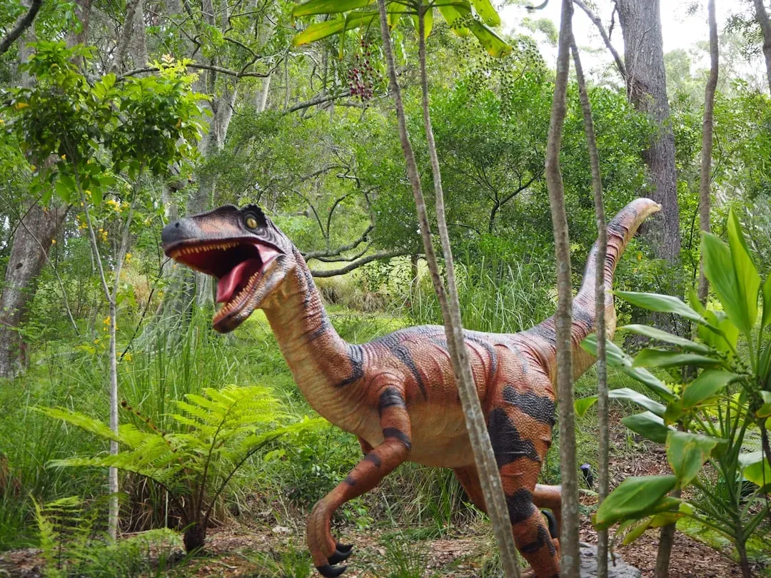 Feathers, Scales, and the Fashion Crisis of the Jurassic Park Raptor (Image Credits: Unsplash)