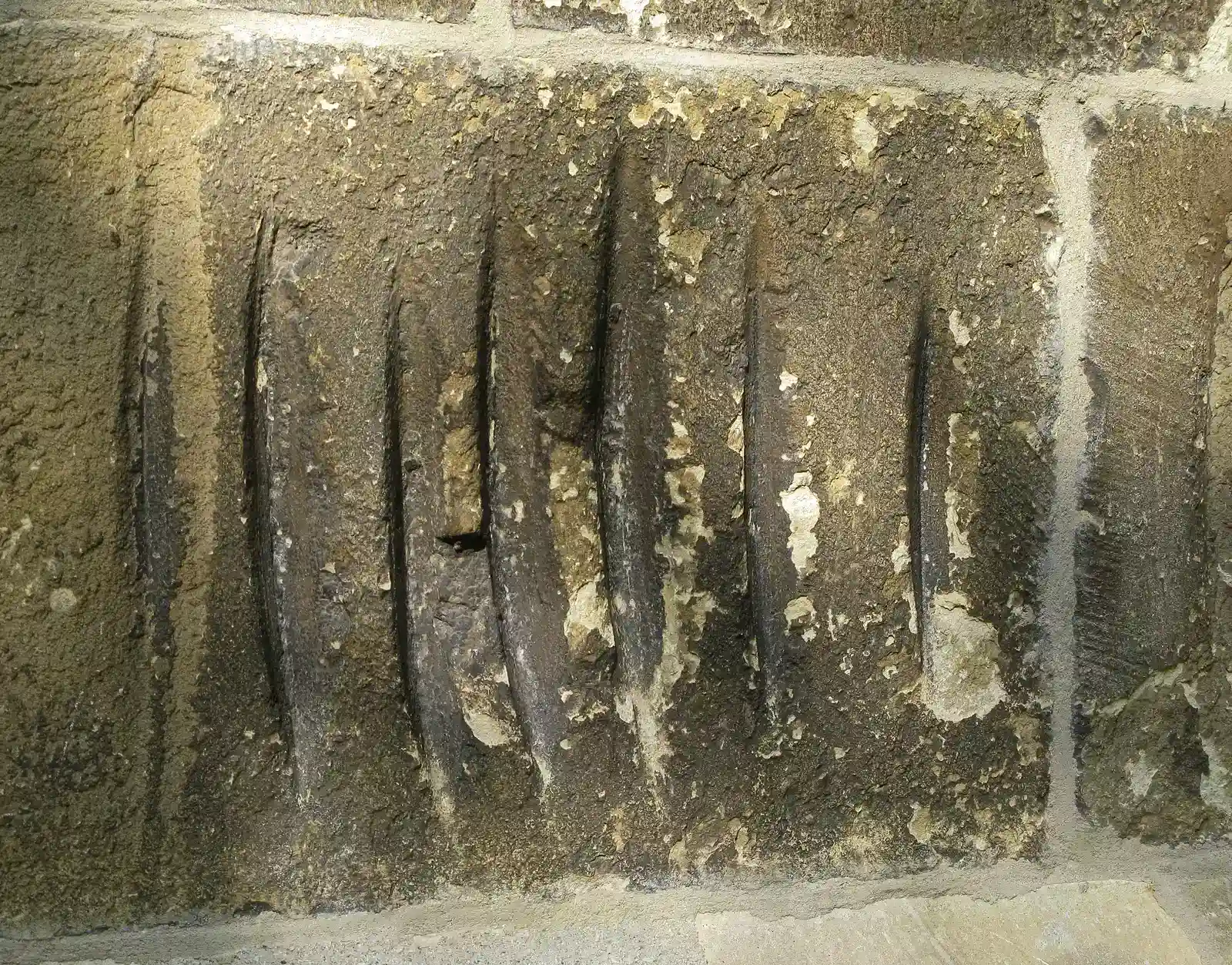 #5 - The Grooved "Whetstones" That Never Sharpened a Blade (By Dietmar Rabich, CC BY-SA 4.0)