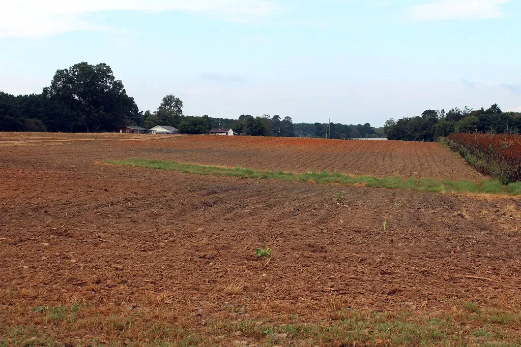 #7 - It Exposed Hardpan and Subsoil That Couldn't Support Crops (SoilScience.info, Flickr, CC BY 2.0)