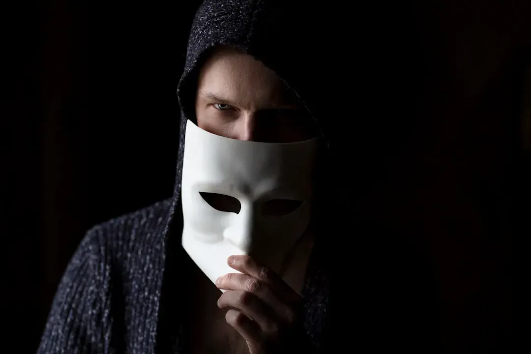 Gemini – The Two-Faced Trickster (Image Credits: Unsplash)