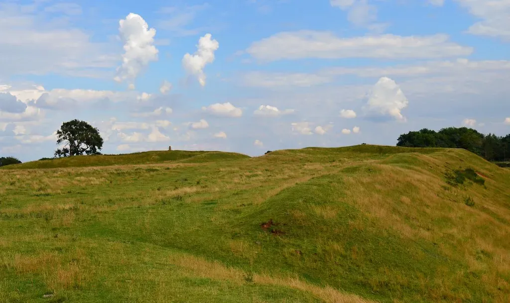 You See Monuments Built on Top of Memories (Donnchadh H, Flickr, CC BY 2.0)