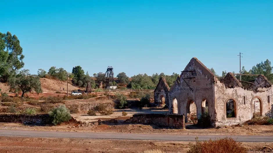 #4 - Cardin, Oklahoma: Picher's Forgotten Twin (Image Credits: Pexels)