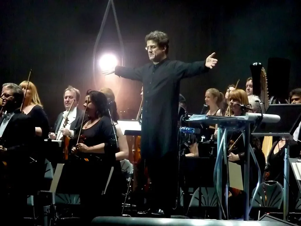 August: The Confident Performer (Image Credits: Flickr)