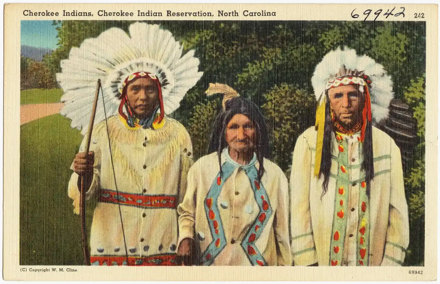 The Cherokee and the Black Bear as Prehistoric Protector (Cherokee Indians, Cherokee Indian Reservation, North Carolina, CC BY 2.0)