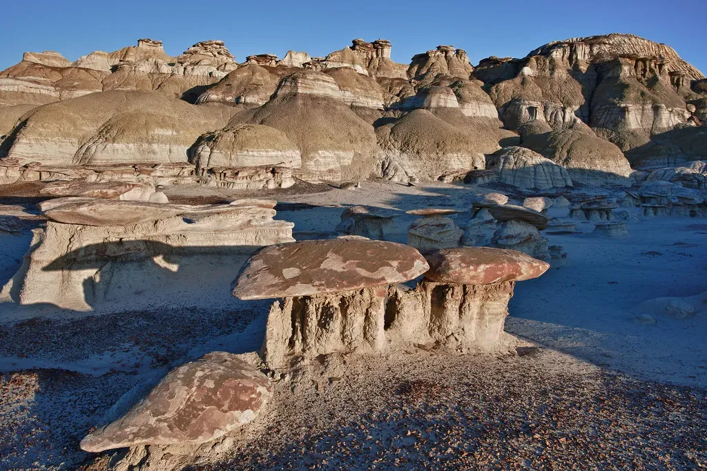 2. Dinosaur Provincial Park (Alberta, Canada): A Dinosaur Graveyard in the Badlands (mypubliclands, Flickr, CC BY 2.0)