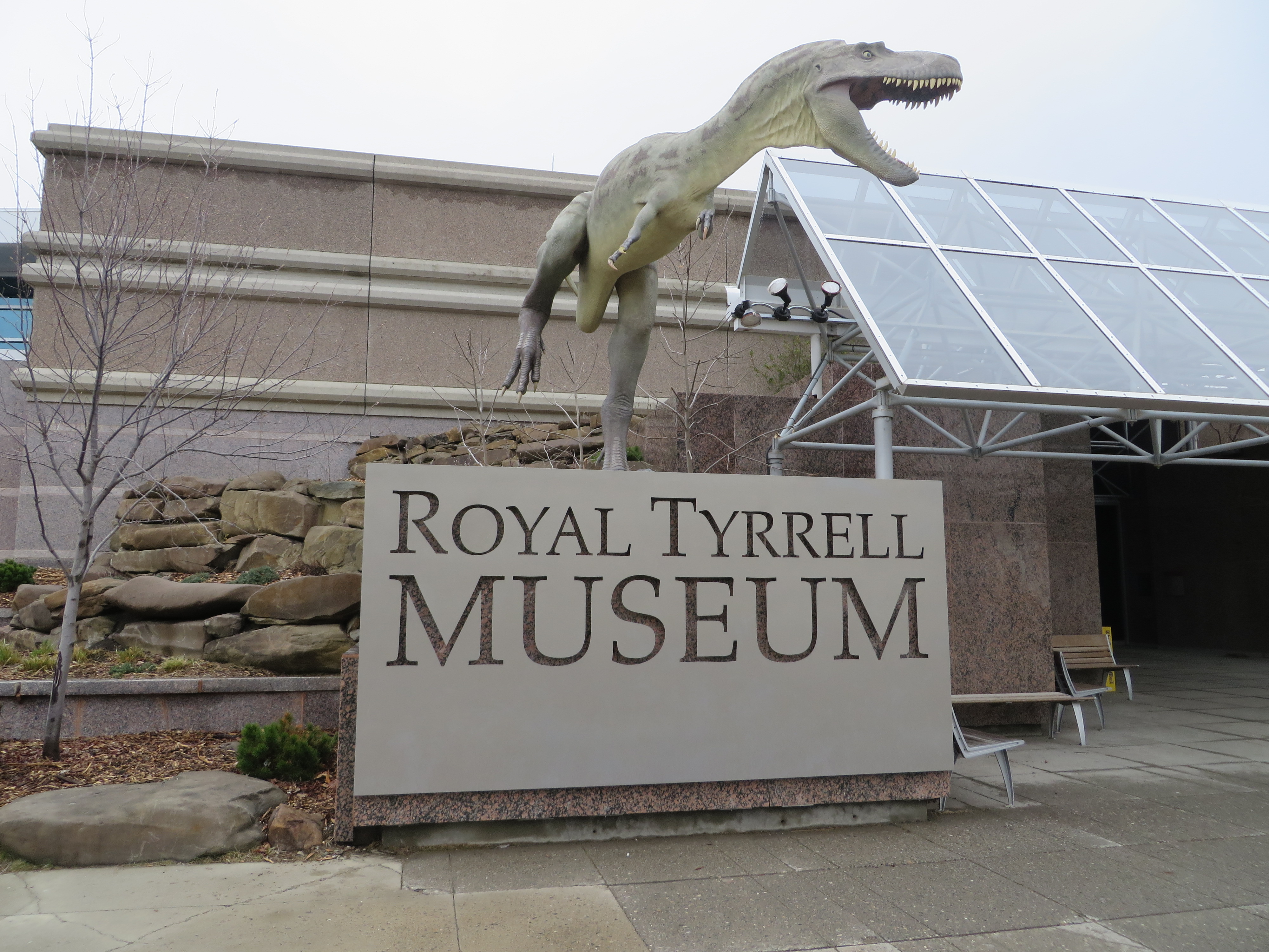 Royal Tyrrell Museum, Alberta: Canada's Dinosaur Capital (Image Credits: Wikimedia)