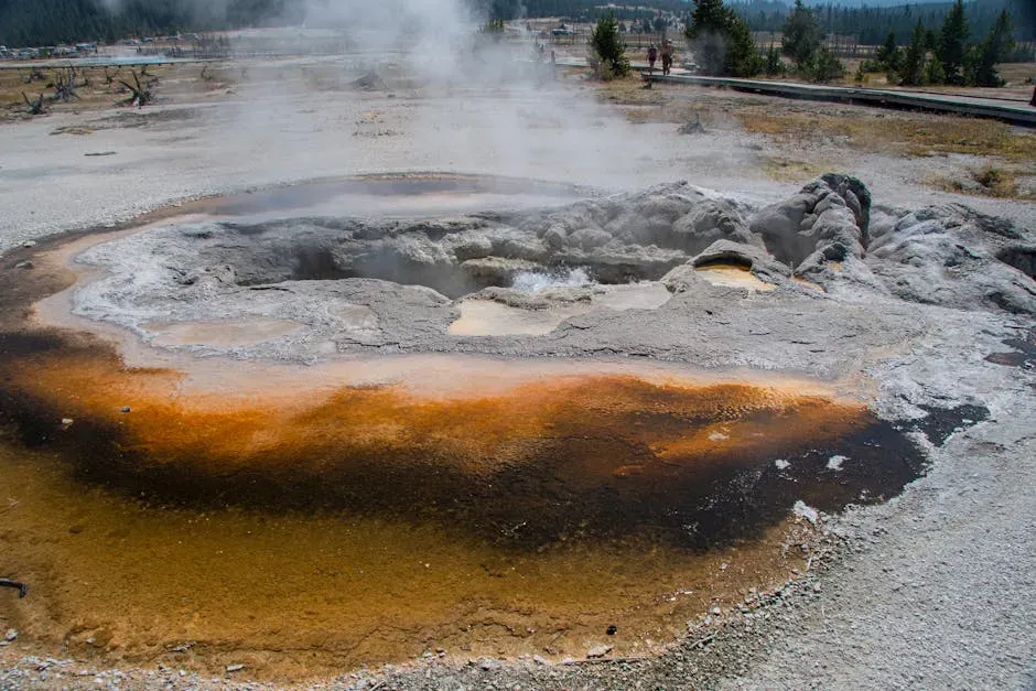 Yellowstone National Park, Wyoming: A Supervolcano That Rewrote the Continent (Image Credits: Pexels)