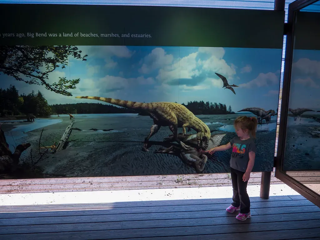 The Storytelling Gap: Little Labels for Big Discoveries (joncutrer, Flickr, CC BY 2.0)
