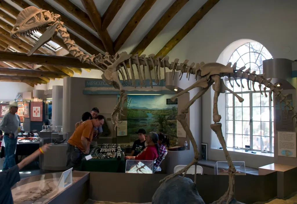 #4 - Scientists Barely Understood It Until 2020 (Animalia Chordata Sauropsida Dinosauria Saurischia Theropoda Dilophosauridae DilophosaurusUploaded by FunkMonk, CC BY-SA 2.0)