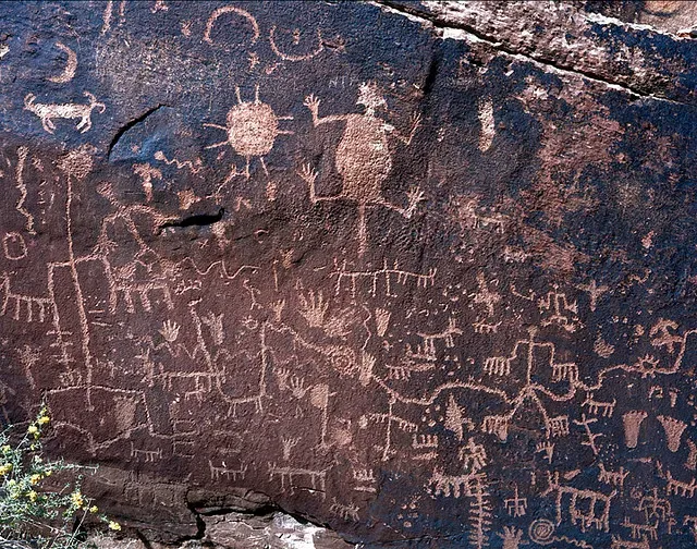 Petroglyphs, Stories Etched in Stone (Flickr, Public domain)