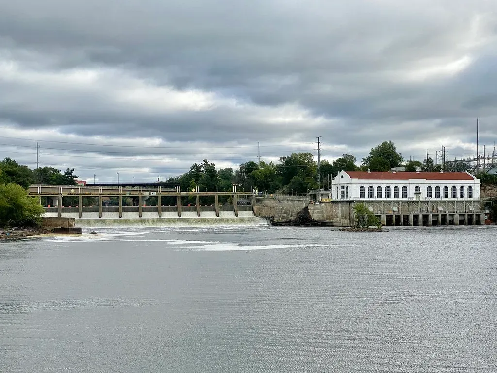 #10 - West Fork Kickapoo Dam #1, Wisconsin (w_lemay, Flickr, CC BY-SA 2.0)
