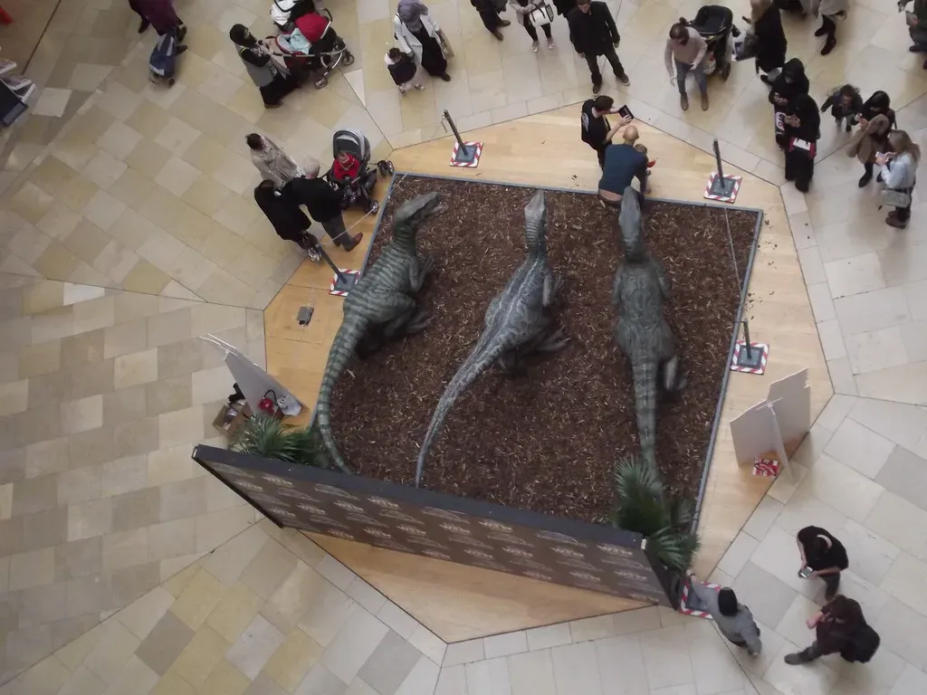 Blame the Name: How the Wrong Dinosaur Became a Star (ell brown, Flickr, CC BY-SA 2.0)