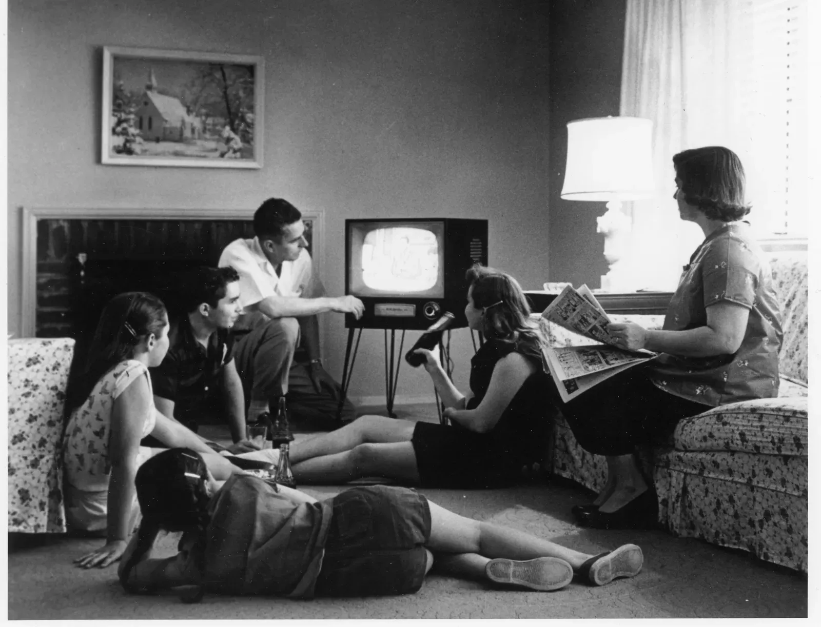 #12 - The Family Gathered Around a Single Shared Television (Image Credits: Wikimedia)