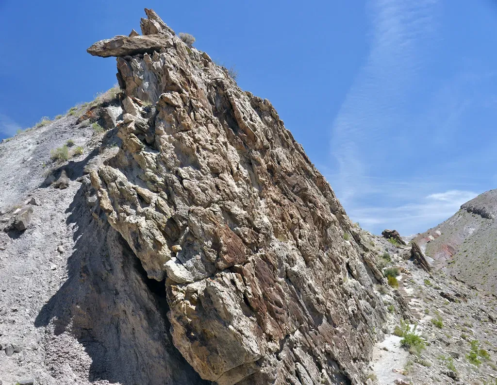 A World on the Move: Understanding Plate Tectonics in the Dinosaur Era (James St. John, Flickr, CC BY 2.0)