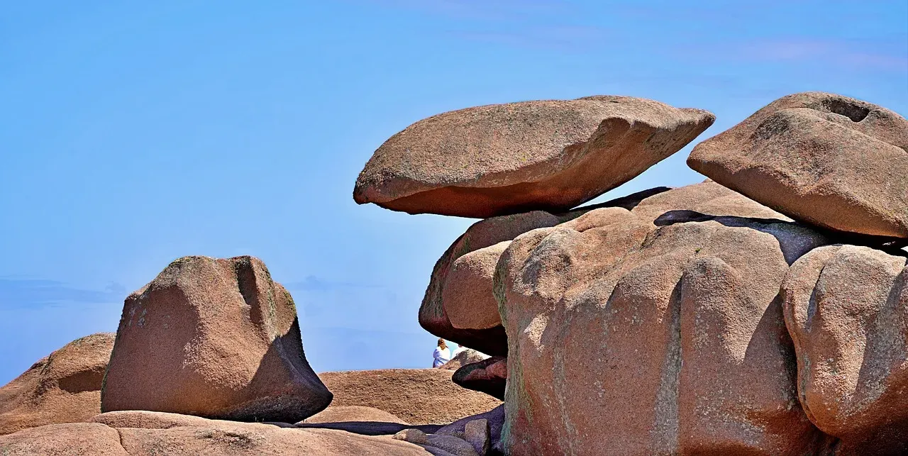 #2 Storm-Tossed Boulders and Megaclasts Frozen Mid-Flight (Image Credits: Pixabay)
