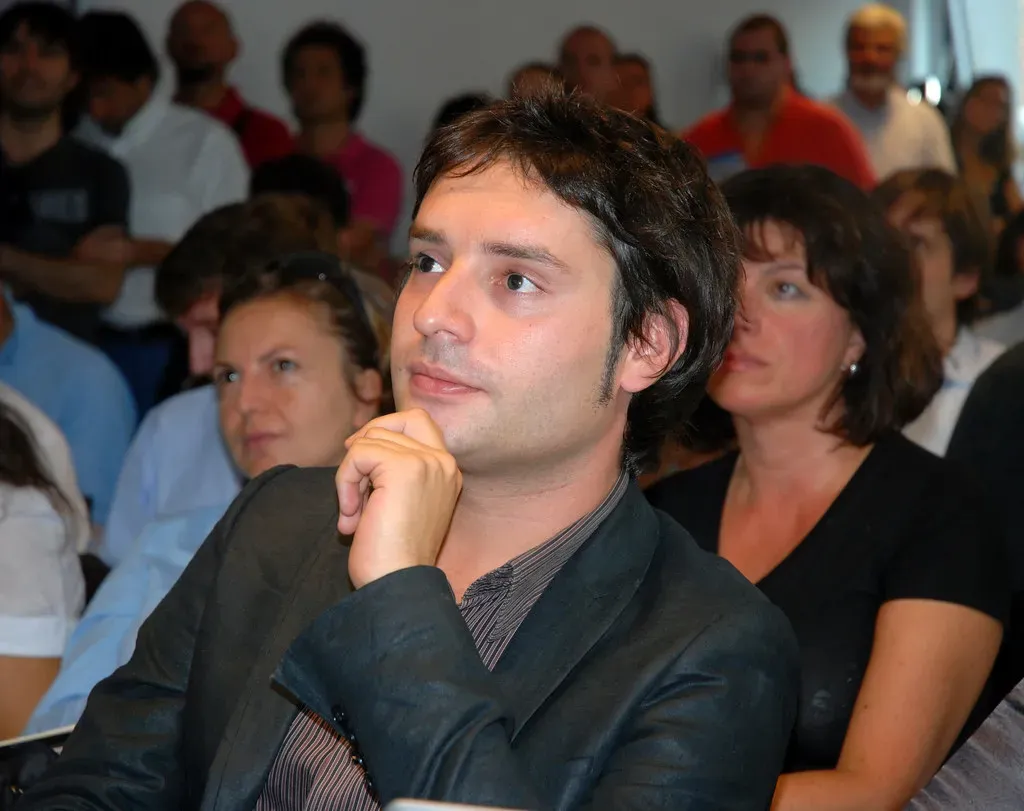 You Can Spot Genuine From Fake (Image Credits: Flickr)