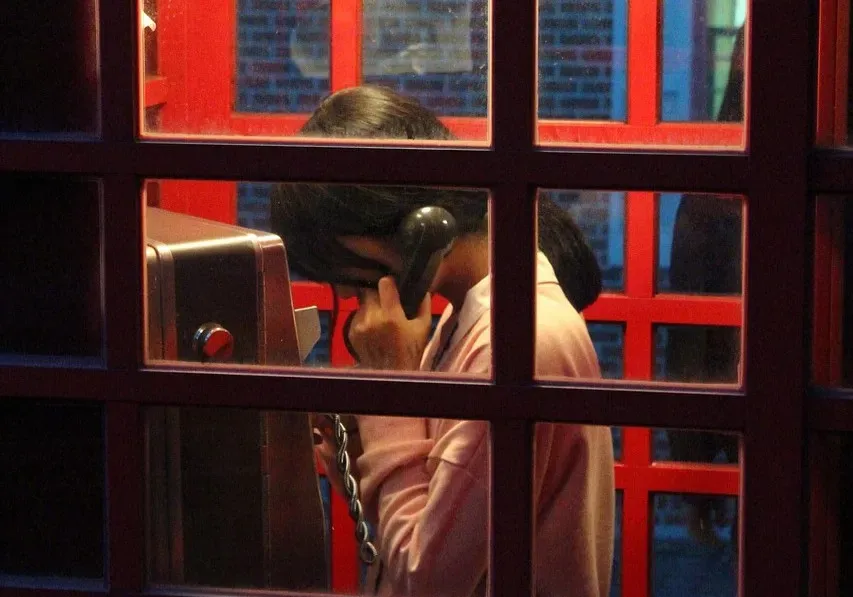 #9 - The Public Phone Booth on Every Corner (Image Credits: Pixabay)