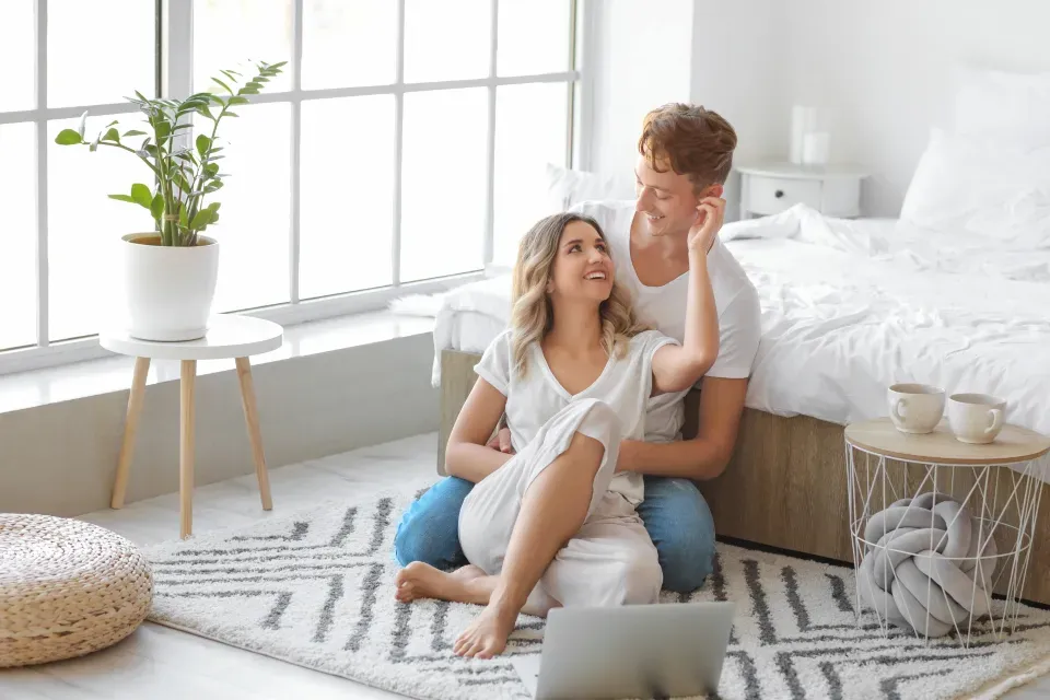 How Your Relationships Change When You Let People In (Image Credits: Stocksnap)