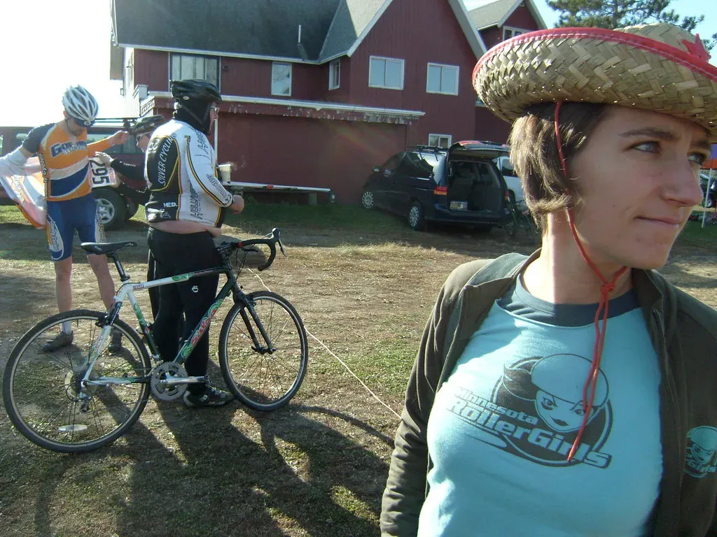 The Telling Tale of Avoiding Eye Contact (Image Credits: Flickr)