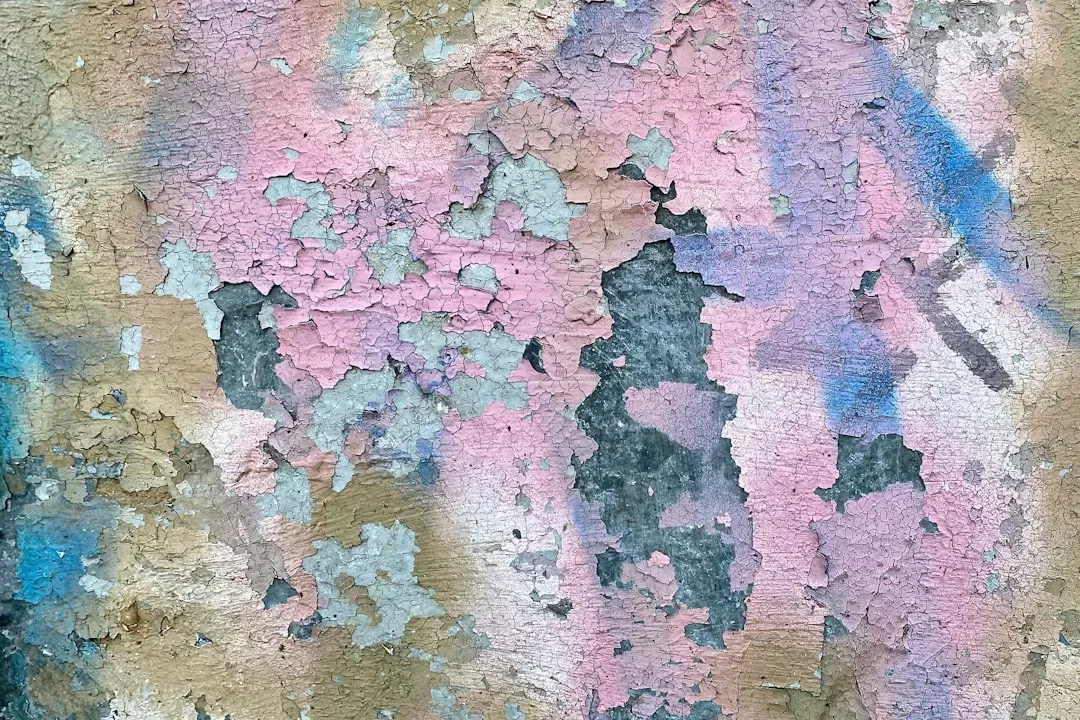 #2: Fossil Layers of Paint, Plaster, and Wallpaper (Image Credits: Unsplash)
