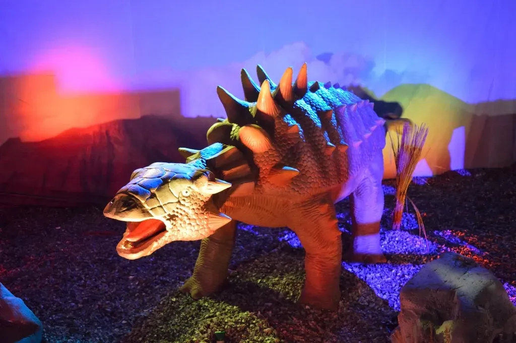 Conclusion: Dinosaurs Are Less Certain, But More Alive, Than The Skeletons Suggest (Image Credits: Rawpixel)