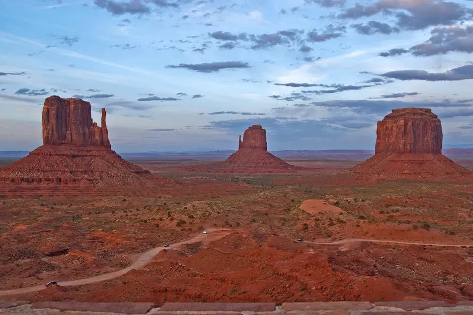 10. Monument Valley, Arizona and Utah: The Southwest's Cathedral of Stone (Image Credits: Pexels)