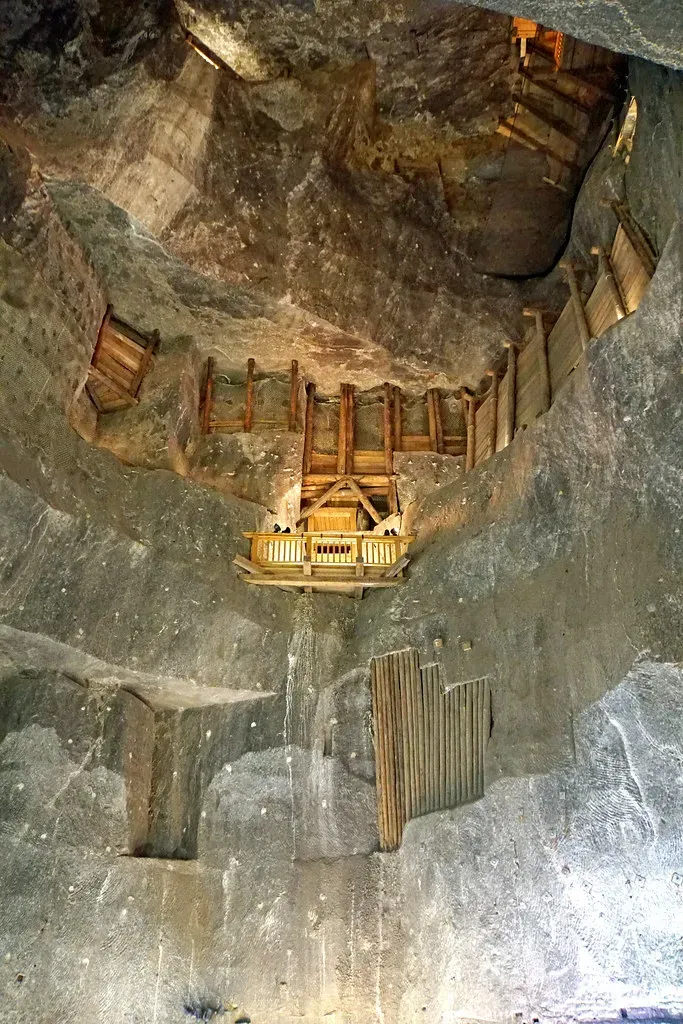 The Subterranean Salt Cities Beneath the Great Plains (dgjarvis10@gmail.com, Flickr, CC BY-SA 2.0)