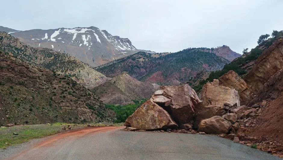 Conclusion: Rockfalls as the Mountain’s Weather Testimony (Image Credits: Pexels)