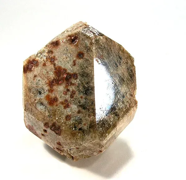 The Oldest Crystals on Earth Hint at an Early, Surprisingly Wet World (By Robert M. Lavinsky, CC BY-SA 3.0)