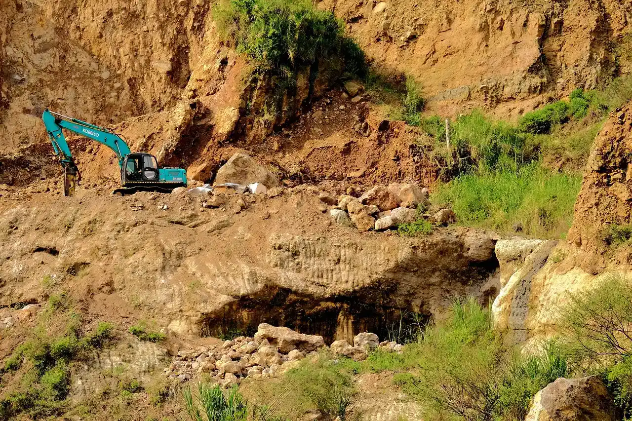 #1 - Entire Fossil Quarries, Blown Up on Purpose (Image Credits: Pixabay)