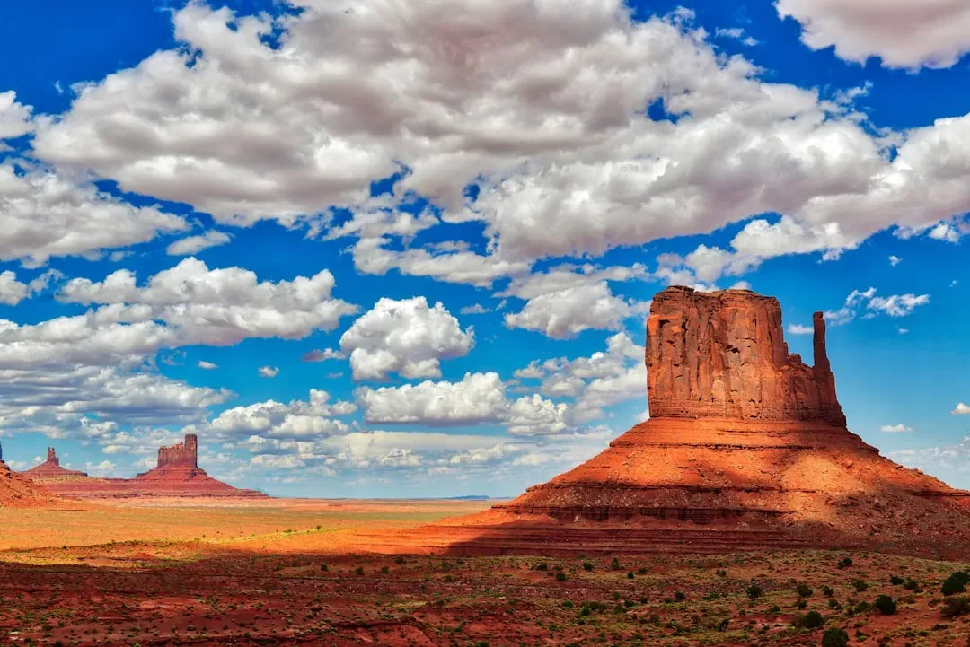 Monument Valley: Sentinels of a Vanished Landscape (Image Credits: Unsplash)