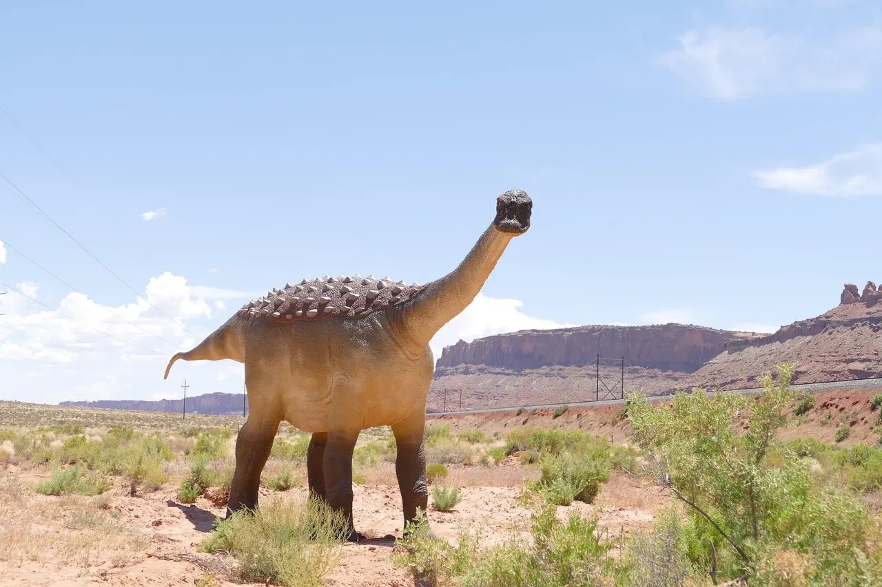 #12 - Dinosaurs Were Dull, Scaly, Green Reptiles (Image Credits: Pixabay)