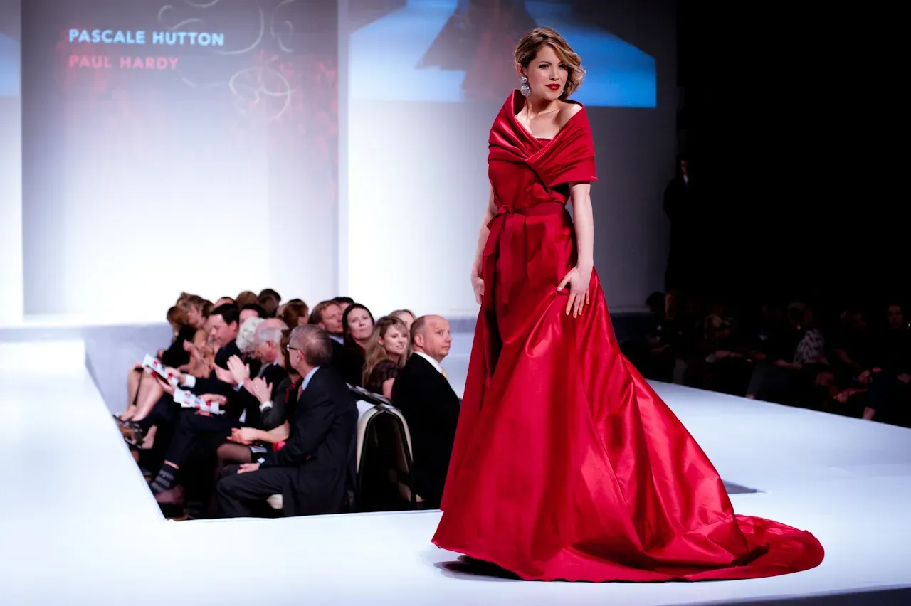 Red: The Bold Risk-Taker Who Craves Intensity (Image Credits: Wikimedia)