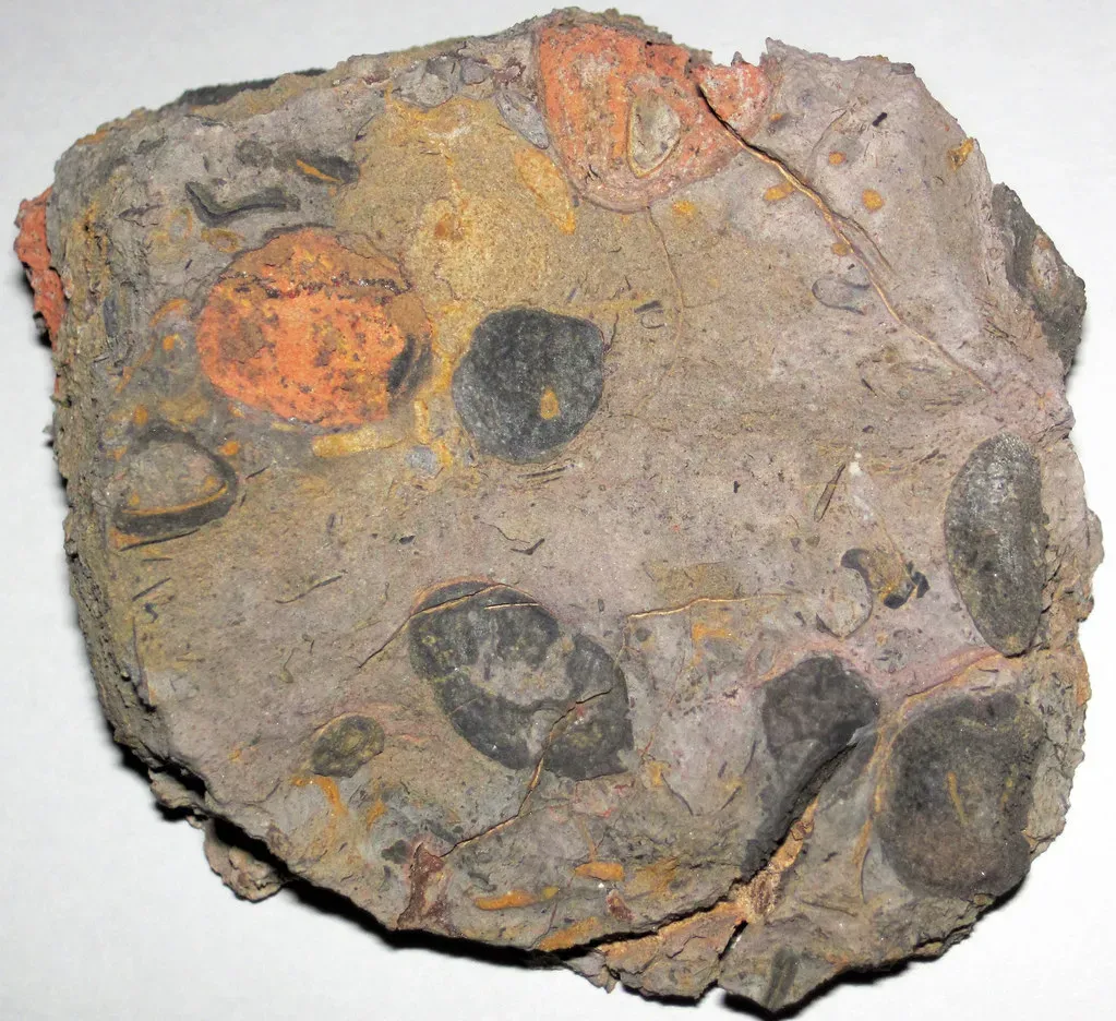 Ancient Microbes Helped Create the Minerals and Rocks You Walk On (James St. John, Flickr, CC BY 2.0)