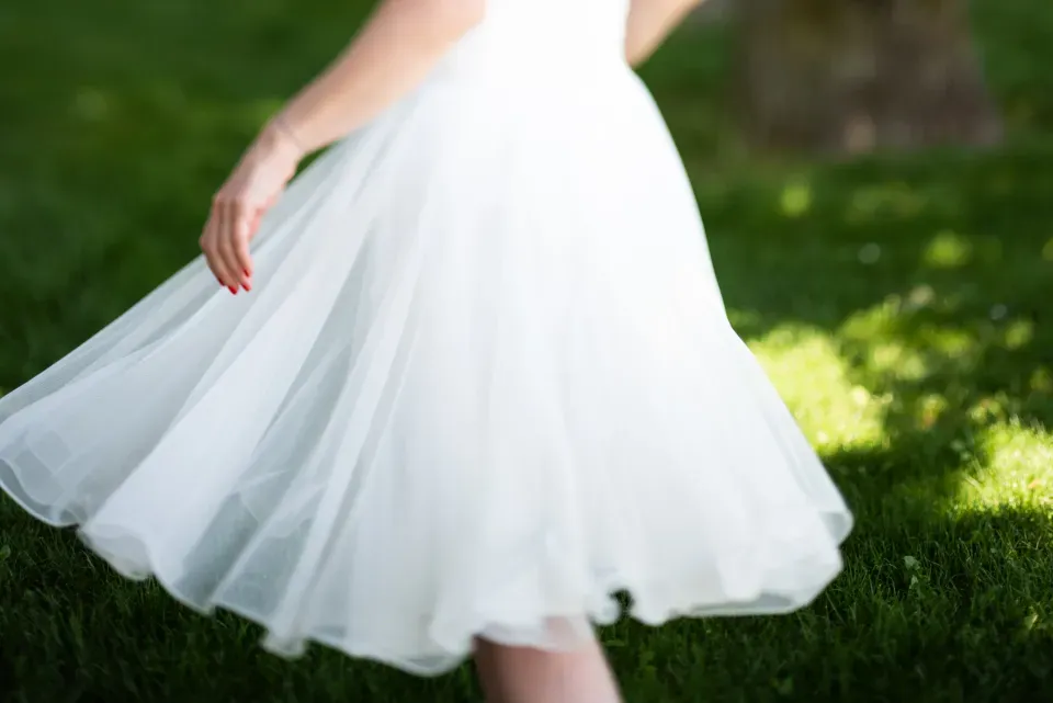 Cancer: Soft Whites And Silvers For Emotional Clarity (Image Credits: Stocksnap)