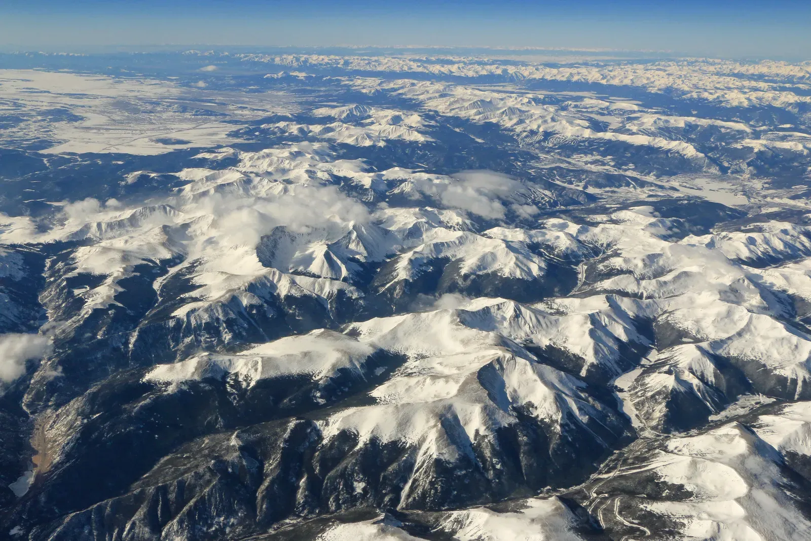 Plate Subduction Builds the Rocky Mountains and Western Ranges (Image Credits: Wikimedia)