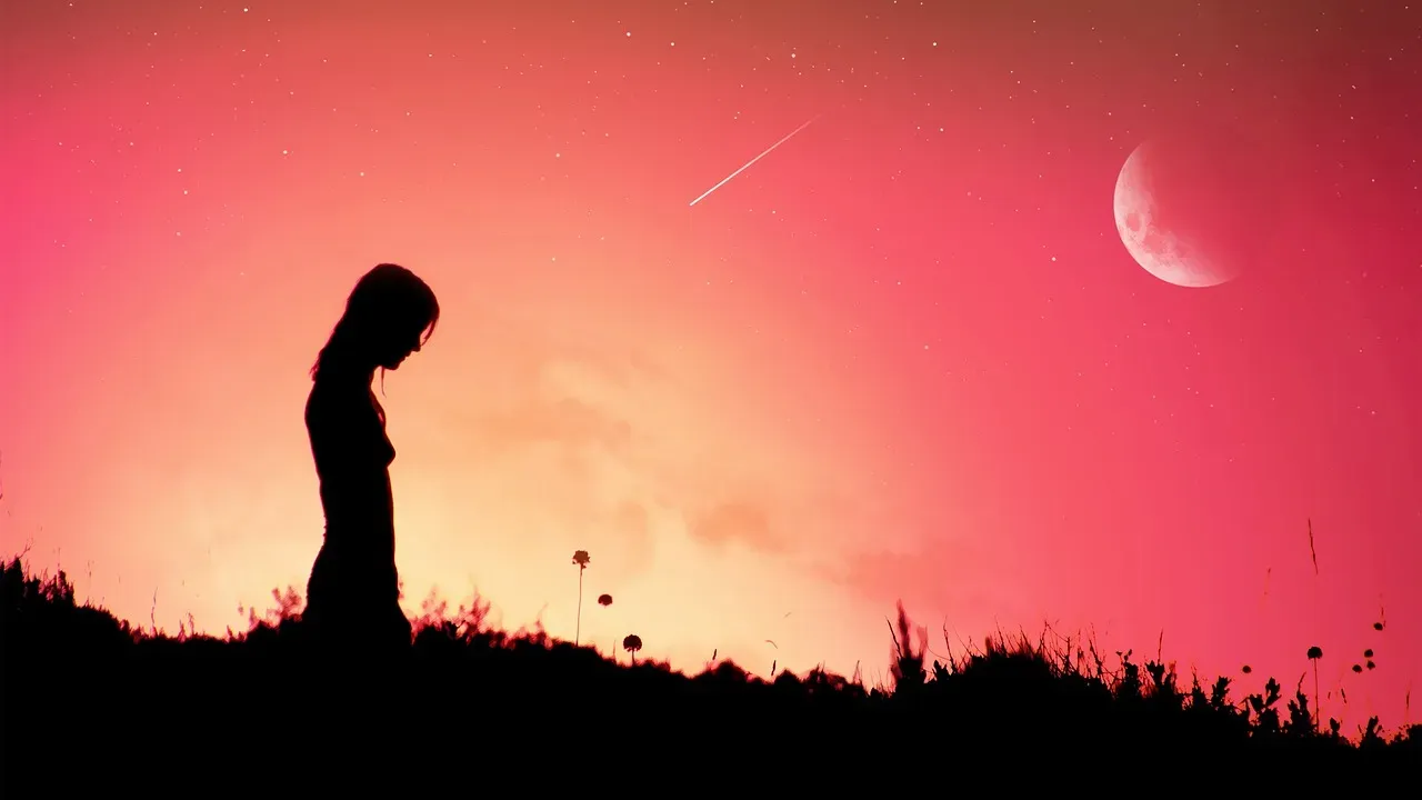 The Moon's Powerful Hold on Your Emotions (Image Credits: Pixabay)