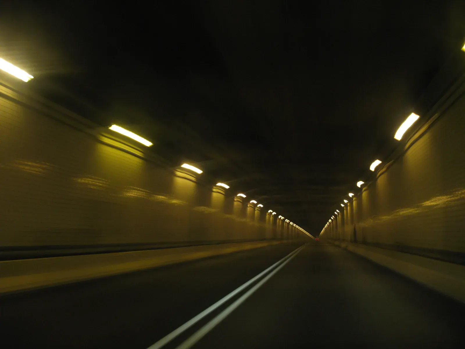 #3 - Pennsylvania Turnpike's Original Tunnels (1940) (By Andrew Bossi, CC BY-SA 2.5)