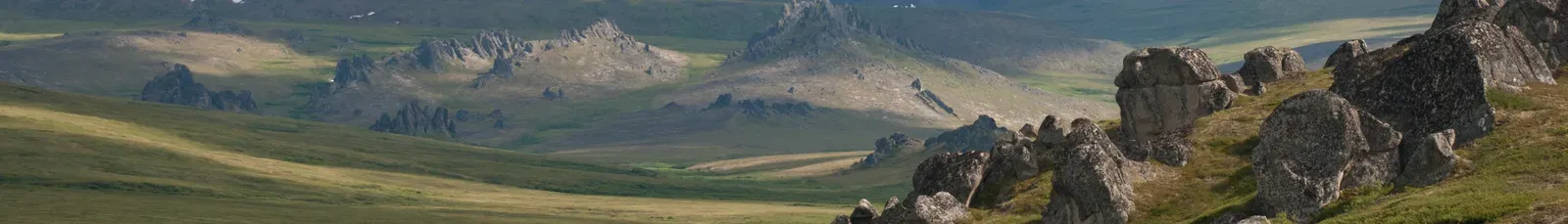 Coastlines moved hundreds of kilometers - whole worlds appeared and vanished (Tor landscape, CC BY 2.0)
