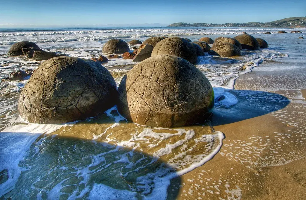 7. Bowling Ball Beach, California: Nature's Own Bowling Alley (Image Credits: Flickr)
