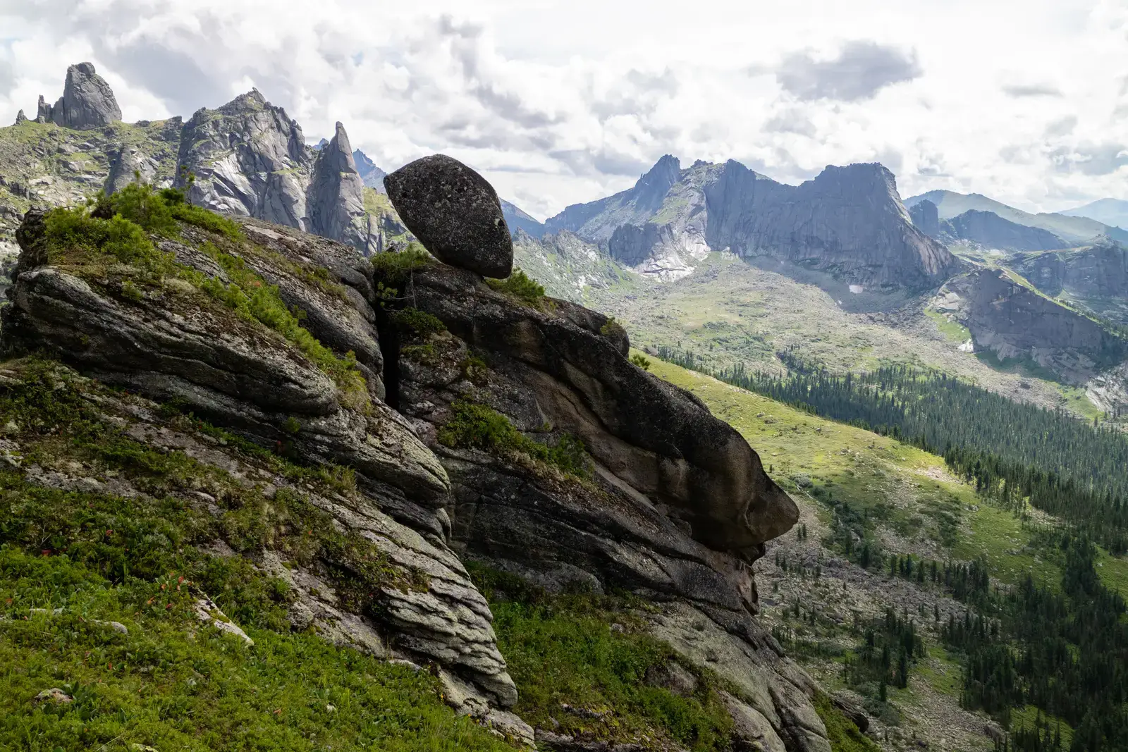 Conclusion: Listening to the Quiet of Deep Time (By Vyacheslav Argenberg, CC BY 4.0)