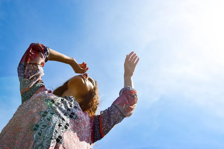 Sunny and Clear: The Quiet Optimist (Image Credits: Pexels)