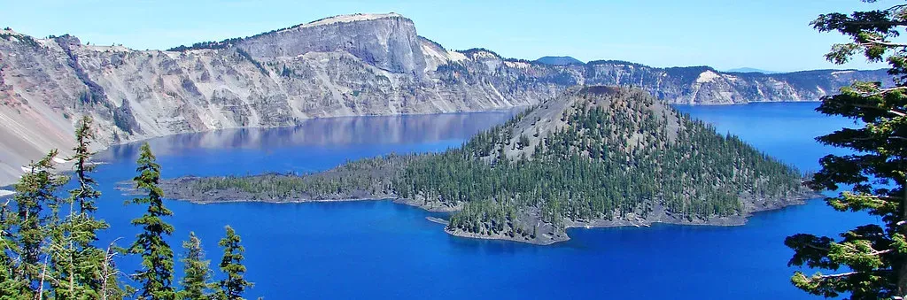 6. Crater Lake, Oregon – A Collapsed Volcano Filled With Pure Blue Water (inkknife_2000 (14 million views), Flickr, CC BY-SA 2.0)